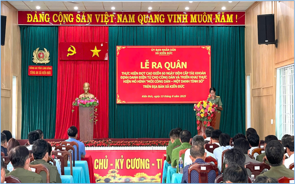 UBND xã Kiến Đức tổ chức Lễ ra quân thực hiện đợt cao điểm 60 ngày đêm cấp tài khoản Định danh điện tử
